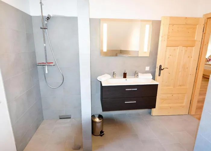 Sauna Ahorn * Bad Kleinkirchheim